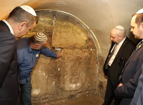 One Square Kilometre, Four Worlds: Walking Jerusalem's Old City Quarters