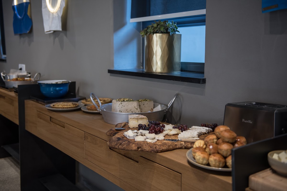 Bezalel Hotel — photo 3
