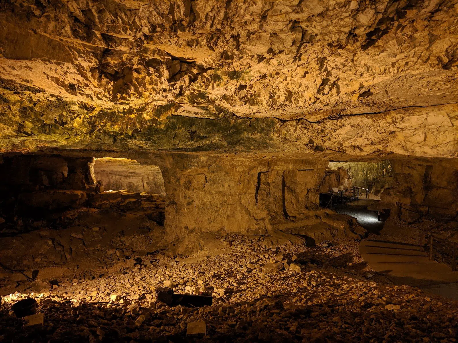 Zedekiah's Cave (King Solomon's Quarries), Jerusalem